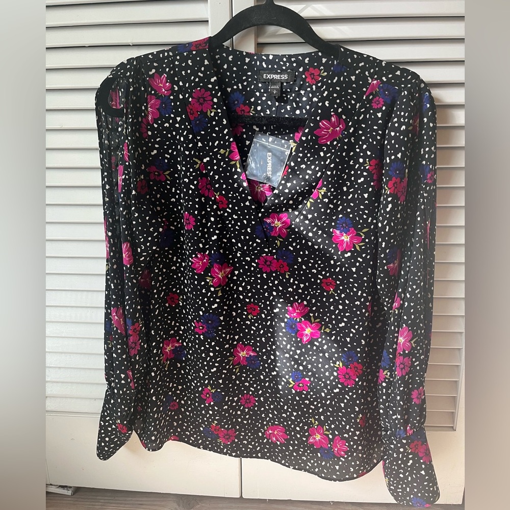 NWT Small Express Long Sleeve Floral Blouse